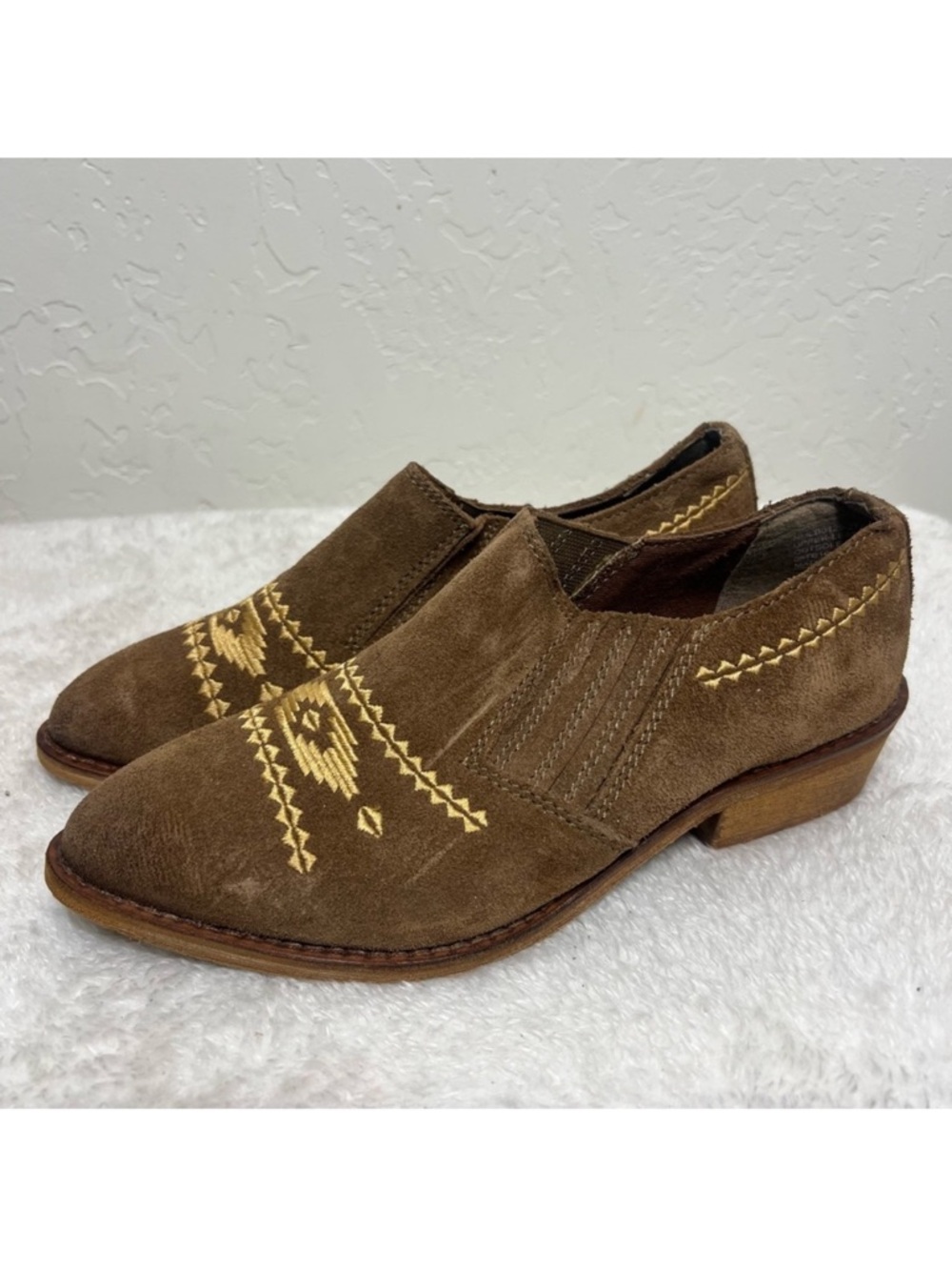 Naughty Monkey Agnes Embroidered Suede Western Ankle Booties size 6.5